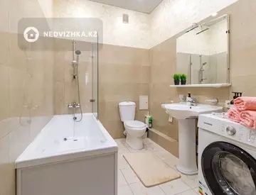 3-комнатная квартира, этаж 8 из 15, 150 м², посуточно