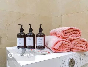 3-комнатная квартира, этаж 8 из 15, 150 м², посуточно