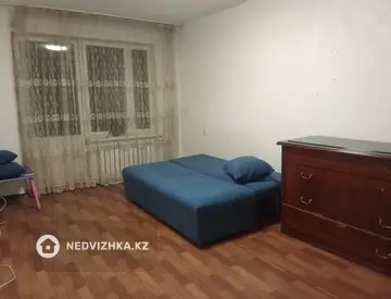 1-комнатная квартира, этаж 3 из 4, 32 м², на длительный срок