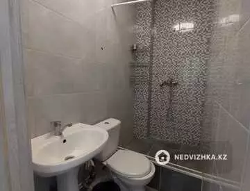 1-комнатная квартира, этаж 3 из 3, 18 м²