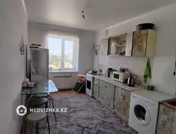1-комнатная квартира, этаж 5 из 5, 40 м², на длительный срок