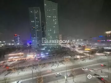 3-комнатная квартира, этаж 8 из 12, 109 м²