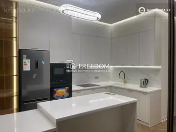 3-комнатная квартира, этаж 14 из 18, 101 м²