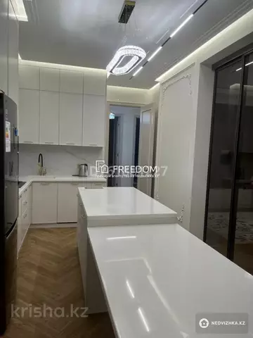 3-комнатная квартира, этаж 14 из 18, 101 м²