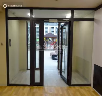 1-комнатная квартира, этаж 3 из 12, 40 м²
