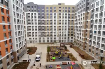1-комнатная квартира, этаж 3 из 12, 40 м²