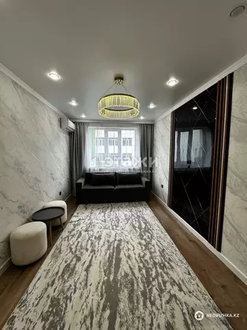 1-комнатная квартира, этаж 3 из 9, 34 м²