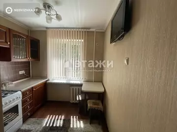 1-комнатная квартира, этаж 3 из 5, 38 м²