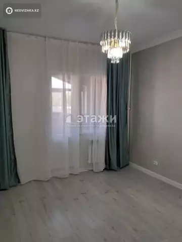 2-комнатная квартира, этаж 8 из 9, 60 м²