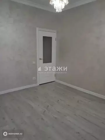 2-комнатная квартира, этаж 8 из 9, 60 м²