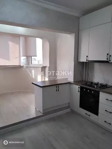 2-комнатная квартира, этаж 8 из 9, 60 м²