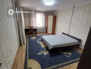 2-комнатная квартира, этаж 1 из 10, 70 м², на длительный срок