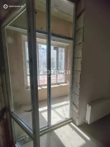 1-комнатная квартира, этаж 1 из 9, 37 м²