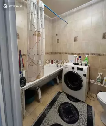 2-комнатная квартира, этаж 4 из 12, 64 м²