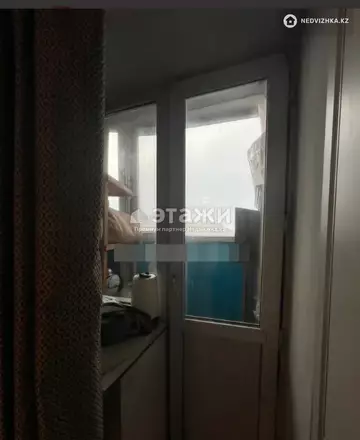 2-комнатная квартира, этаж 4 из 12, 64 м²