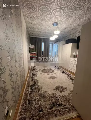 2-комнатная квартира, этаж 4 из 12, 64 м²