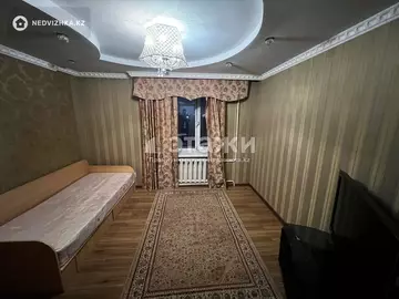 2-комнатная квартира, этаж 4 из 5, 49 м²