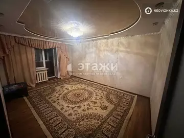 2-комнатная квартира, этаж 4 из 5, 49 м²
