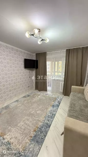 1-комнатная квартира, этаж 8 из 9, 38 м²