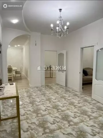 3-комнатная квартира, этаж 3 из 10, 124 м²
