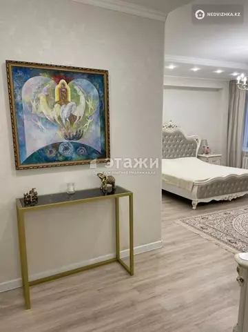 3-комнатная квартира, этаж 3 из 10, 124 м²