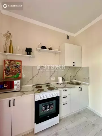 1-комнатная квартира, этаж 7 из 12, 42 м²