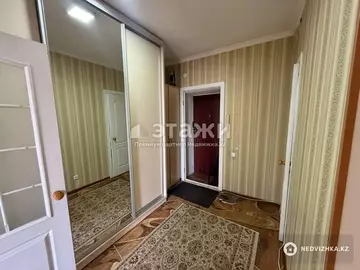 1-комнатная квартира, этаж 8 из 9, 39 м²