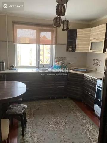 2-комнатная квартира, этаж 8 из 9, 51 м²