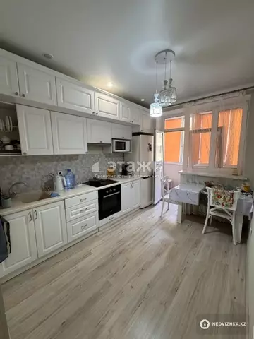1-комнатная квартира, этаж 3 из 7, 37 м²