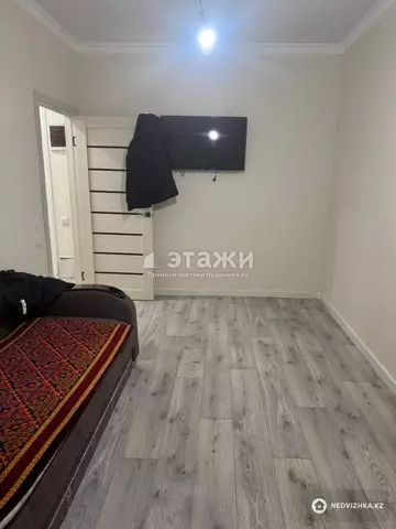 2-комнатная квартира, этаж 2 из 3, 49 м²