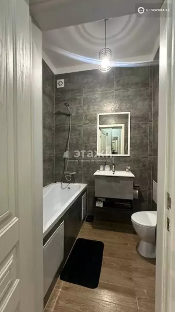 1-комнатная квартира, этаж 4 из 9, 38 м²