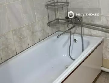 2-комнатная квартира, этаж 2 из 5, 2 м²