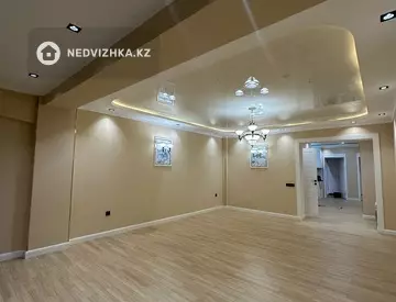 3-комнатная квартира, этаж 3 из 13, 105 м²