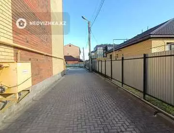 1-комнатная квартира, этаж 4 из 4, 48 м²