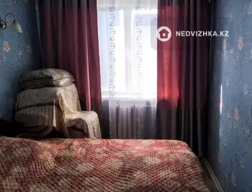 3-комнатная квартира, этаж 4 из 5, 64 м²