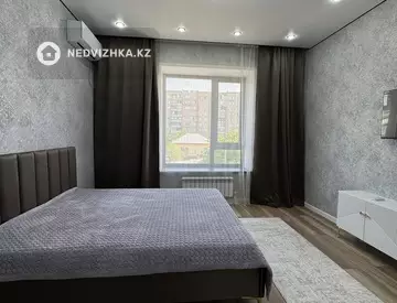 1-комнатная квартира, этаж 3 из 9, 48 м²