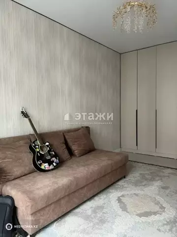 1-комнатная квартира, этаж 3 из 5, 50 м²