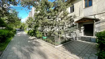 2-комнатная квартира, этаж 1 из 2, 42 м²