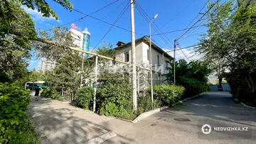 2-комнатная квартира, этаж 1 из 2, 42 м²