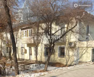 2-комнатная квартира, этаж 1 из 2, 42 м²