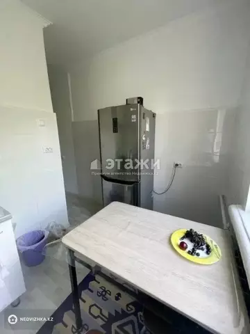 3-комнатная квартира, этаж 4 из 4, 60 м²