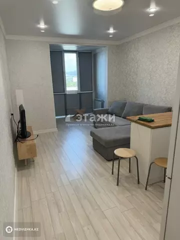 2-комнатная квартира, этаж 11 из 13, 47 м², на длительный срок