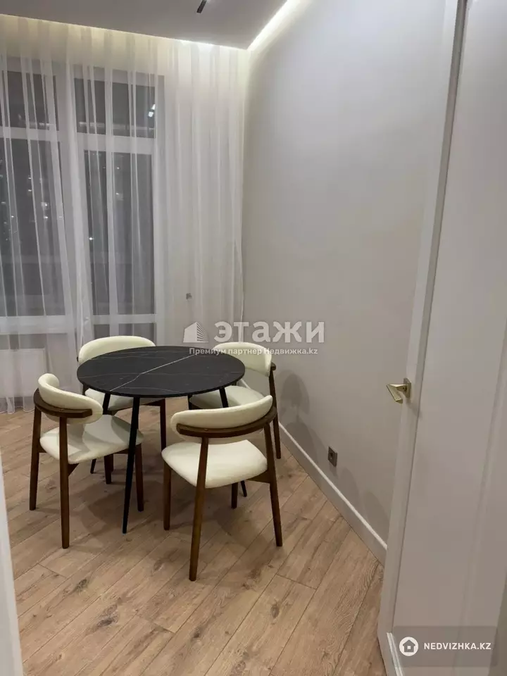 64 м², 3-комнатная квартира, этаж 3 из 9, 64 м², изображение - 1