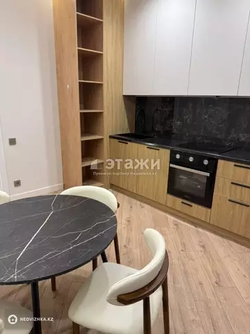 3-комнатная квартира, этаж 3 из 9, 64 м²