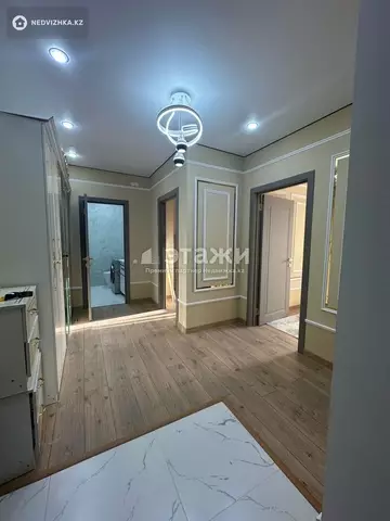 2-комнатная квартира, этаж 10 из 10, 60 м²