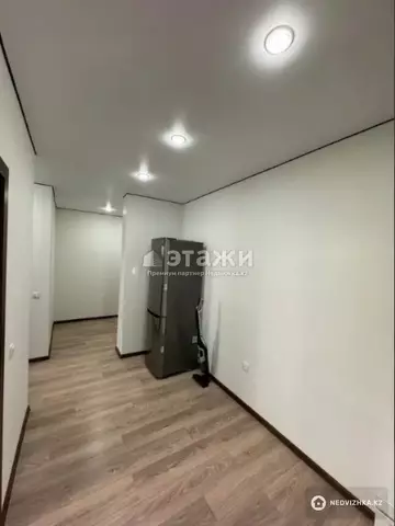 2-комнатная квартира, этаж 1 из 10, 56 м²