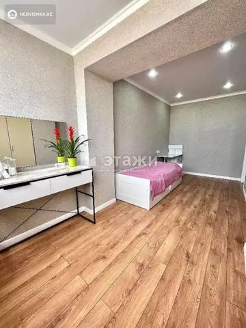 80 м², 3-комнатная квартира, этаж 12 из 13, 80 м², изображение - 2