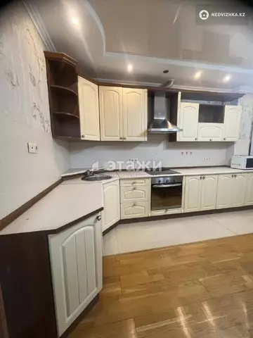 3-комнатная квартира, этаж 2 из 9, 80 м²