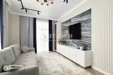 3-комнатная квартира, этаж 3 из 6, 82 м²