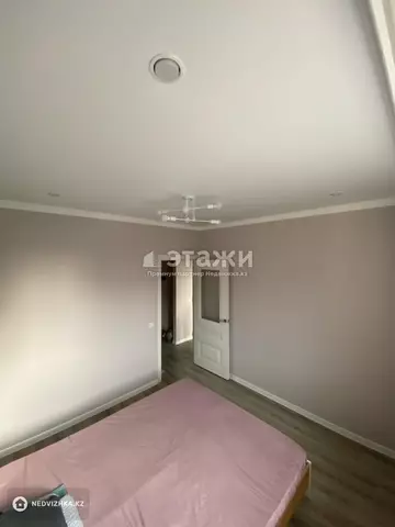 2-комнатная квартира, этаж 4 из 9, 32 м²